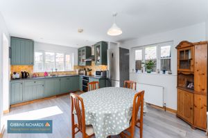 Kitchen/Dining- click for photo gallery